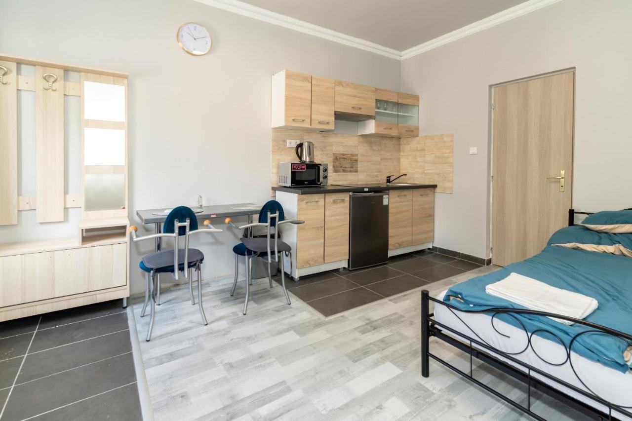 Nyírbátor Ivanhoe Apartman 아파트 외부 사진