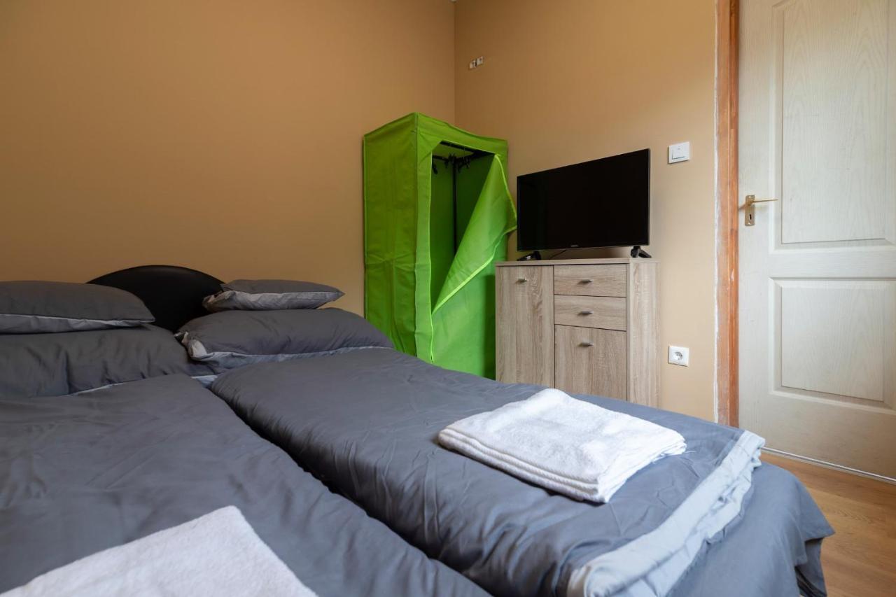 Nyírbátor Ivanhoe Apartman 아파트 외부 사진