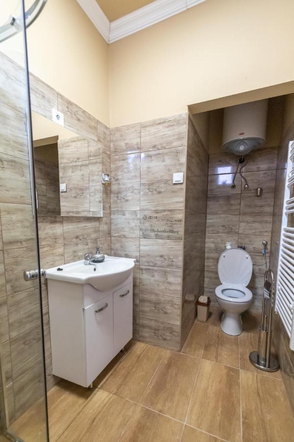 Nyírbátor Ivanhoe Apartman 아파트 외부 사진