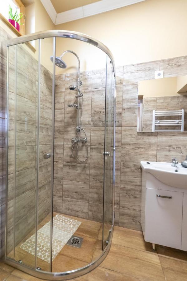 Nyírbátor Ivanhoe Apartman 아파트 외부 사진