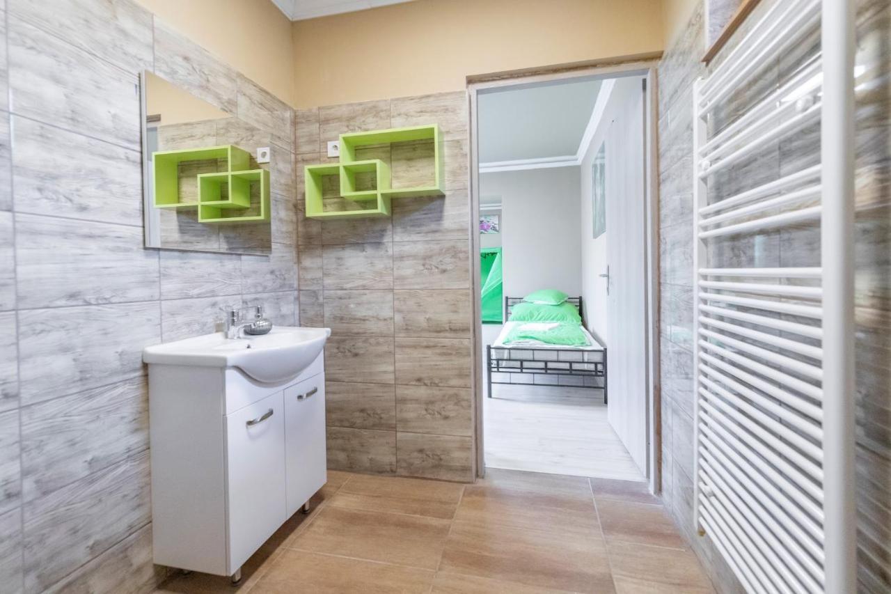 Nyírbátor Ivanhoe Apartman 아파트 외부 사진