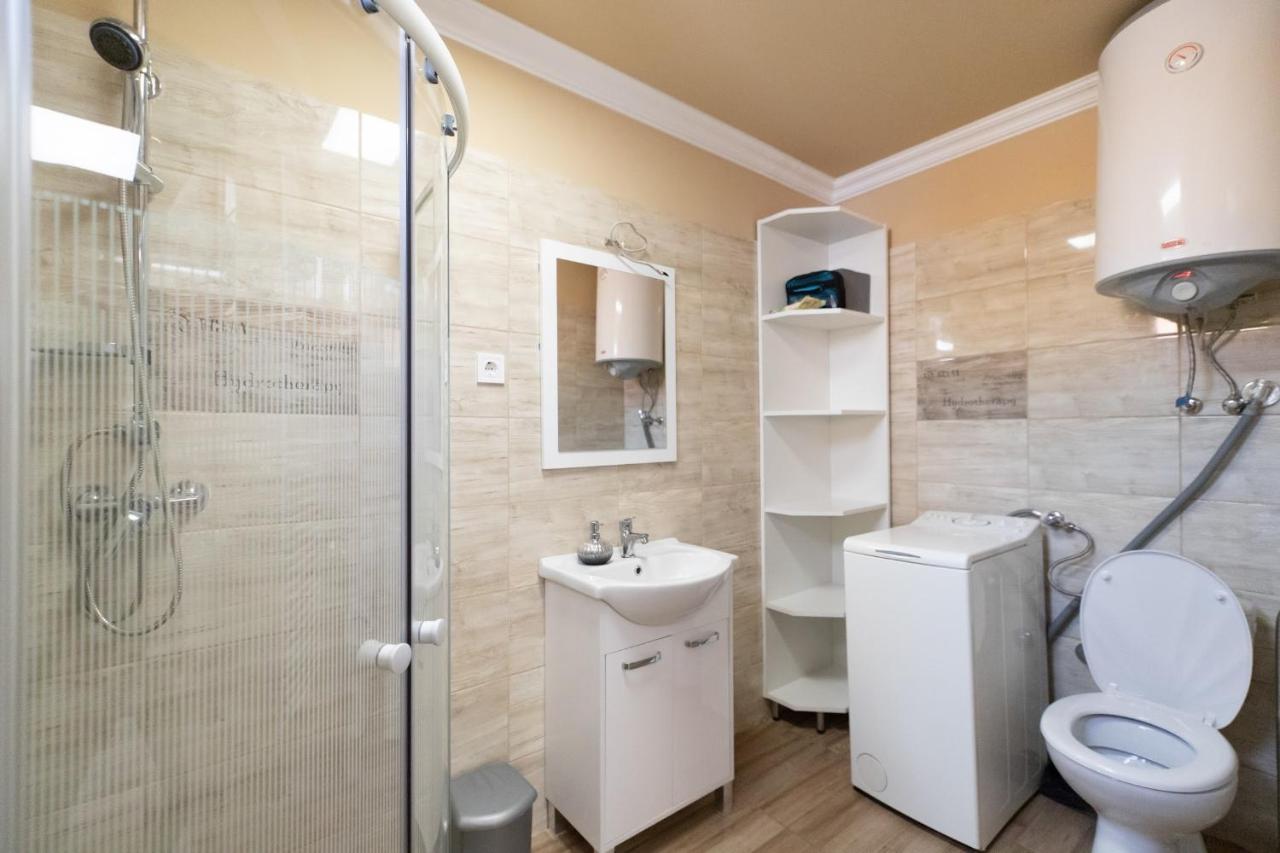Nyírbátor Ivanhoe Apartman 아파트 외부 사진
